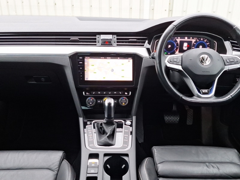 Used Volkswagen Passat 2020 for sale - 76880144: Photo 2