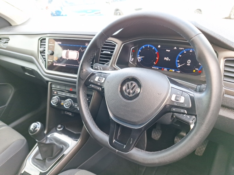Used Volkswagen T-Roc 2018 for sale - 76407935: Photo 13