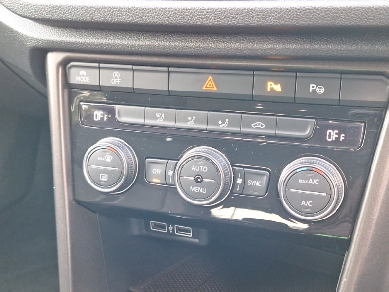 Used Volkswagen T-Roc 2018 for sale - 76407935: Photo 18