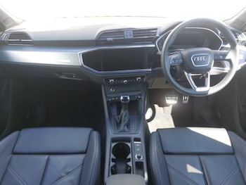 Used Audi Q3 2024 for sale - 79368429: Photo