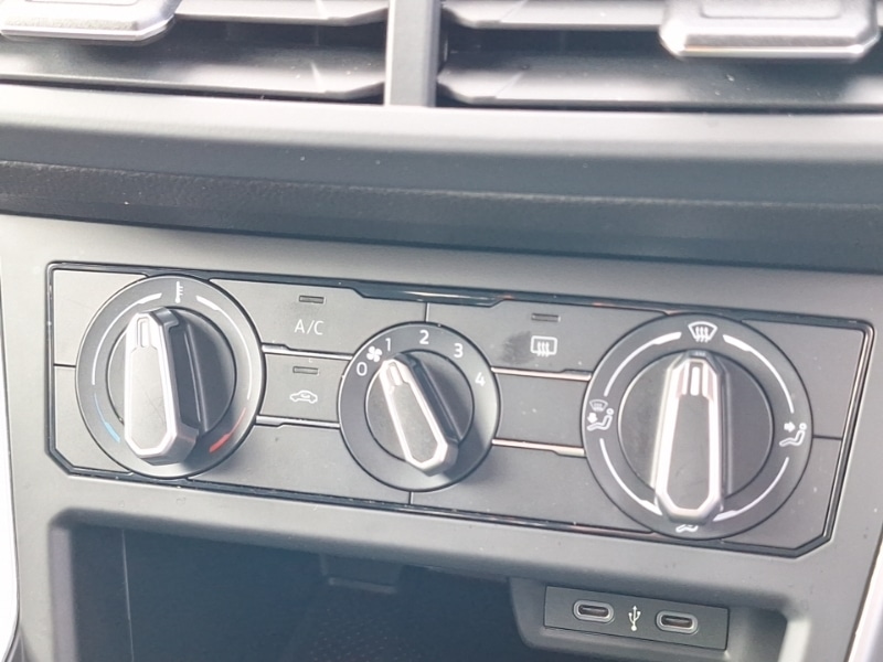 Used Volkswagen Polo 2024 for sale - 76880143: Photo 17