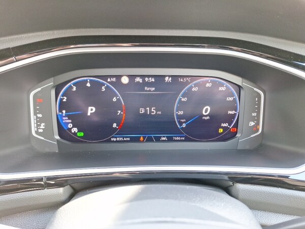 Used Volkswagen T-Roc 2024 for sale - 75395079: Photo 10