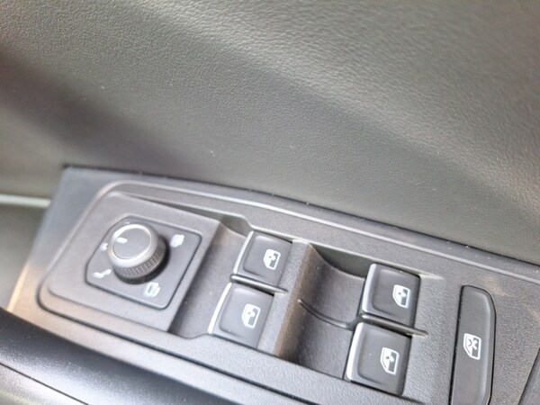 Used Volkswagen T-Roc 2024 for sale - 75395079: Photo 14
