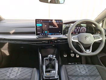 Used Volkswagen Golf 2025 for sale - 77123141: Photo