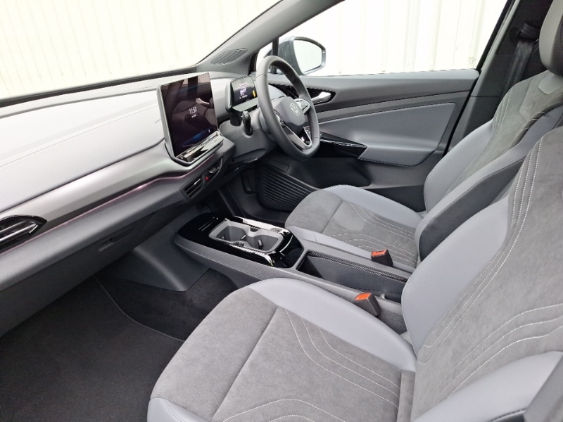 Used Volkswagen ID.4 2025 for sale - 76816235: Photo 5