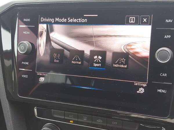 Used Volkswagen Passat 2020 for sale - 75424402: Photo 16