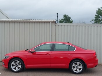 Used Volkswagen Passat 2020 for sale - 75424402: Photo