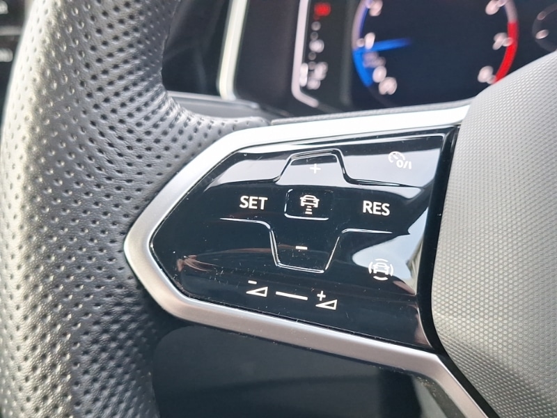 Used Volkswagen T-Roc 2023 for sale - 76498262: Photo 15