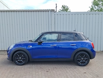 Used MINI Hatch 2019 for sale - 79513856: Photo