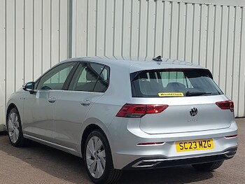 Used Volkswagen Golf 2023 for sale - 75429147: Photo
