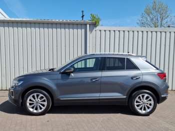 Used Volkswagen T-Roc 2023 for sale - 74572982: Photo