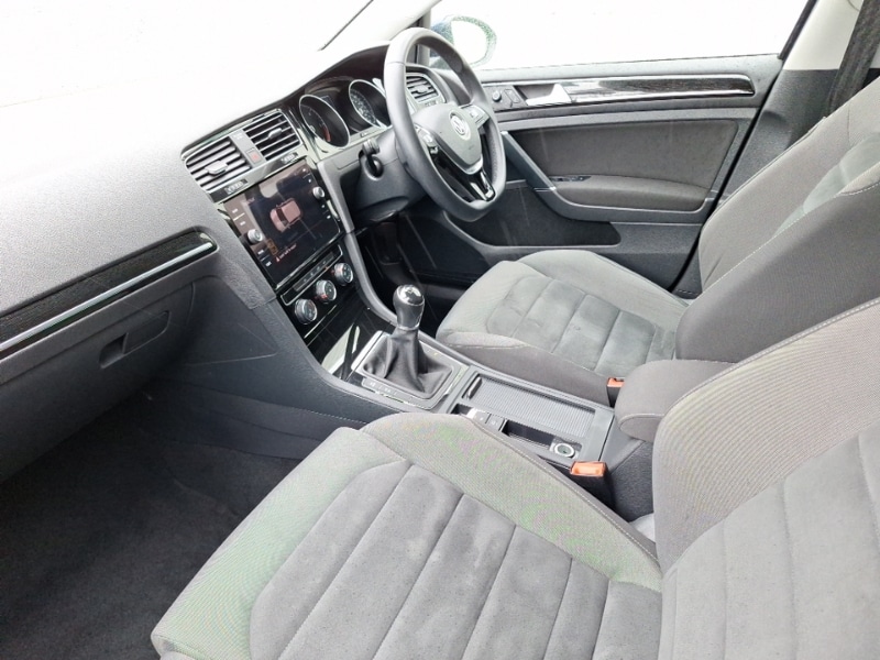 Used Volkswagen Golf 2019 for sale - 76414824: Photo 5