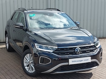 Used Volkswagen T-Roc 2024 for sale - 79368425: Photo