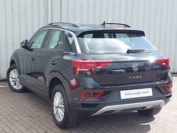 Used Volkswagen T-Roc 2024 for sale - 79368425: Photo