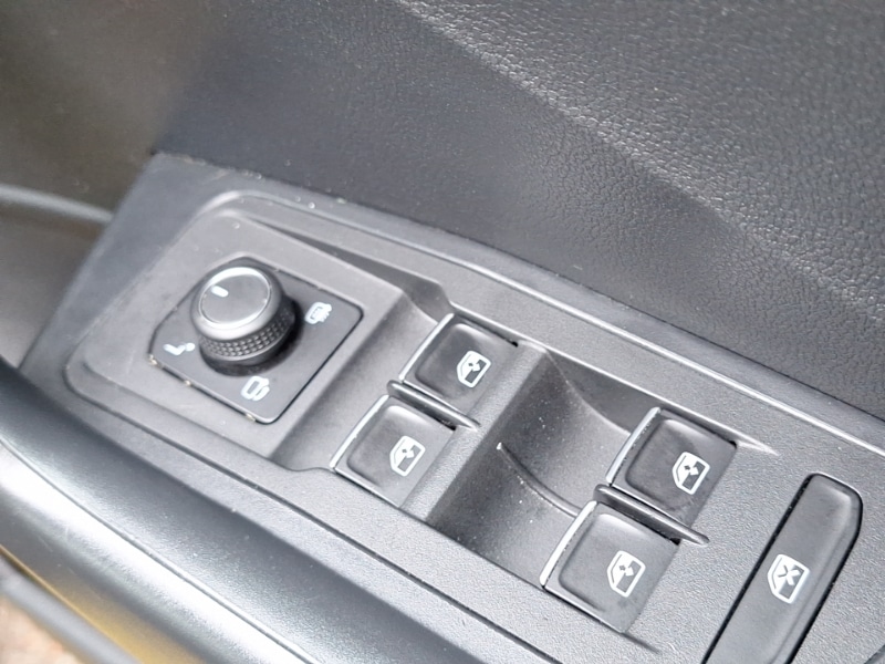 Used Volkswagen T-Roc 2018 for sale - 77004648: Photo 13