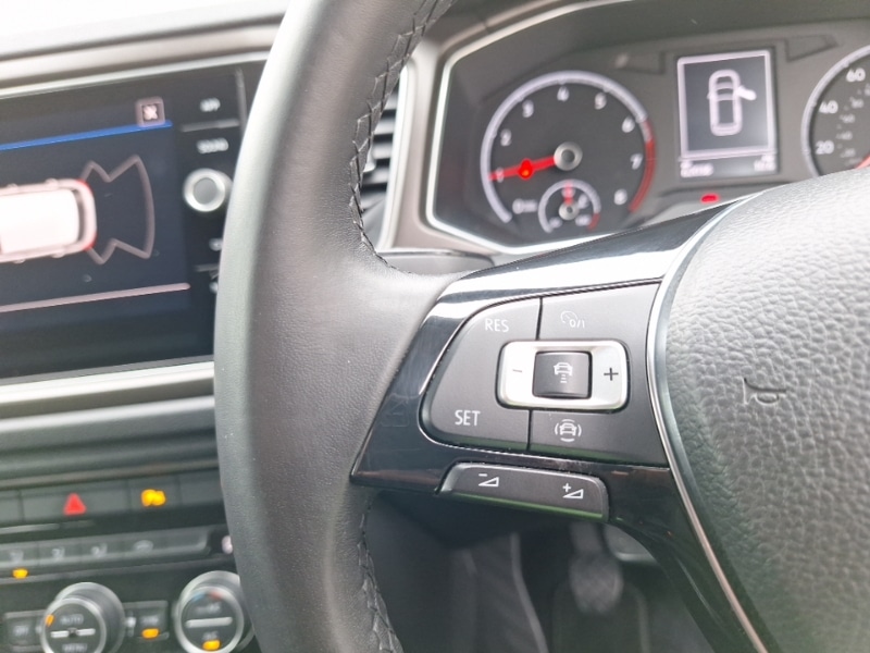 Used Volkswagen T-Roc 2018 for sale - 77004648: Photo 15