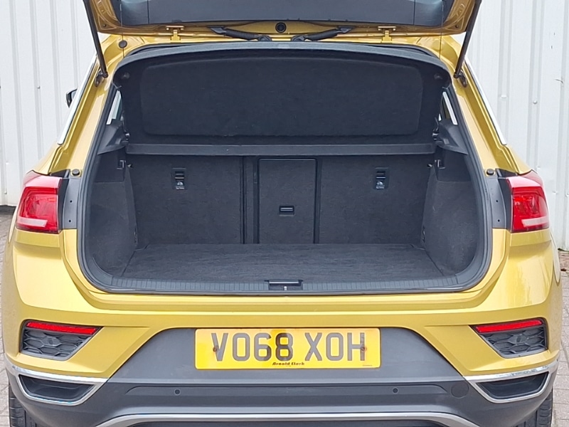 Used Volkswagen T-Roc 2018 for sale - 77004648: Photo 8