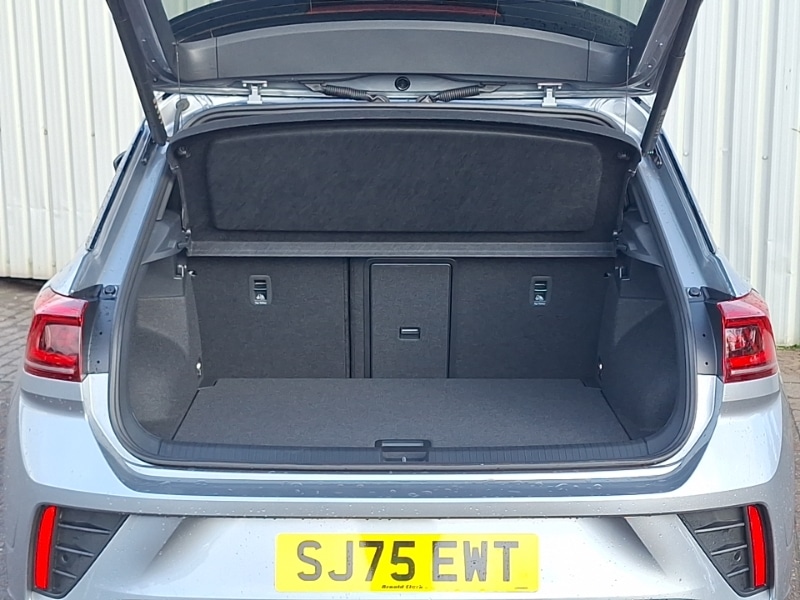 Used Volkswagen T-Roc 2025 for sale - 77169111: Photo 8