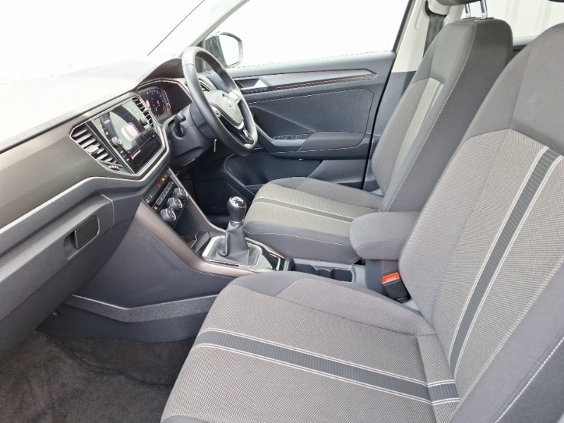 Used Volkswagen T-Roc 2018 for sale - 77338239: Photo 5