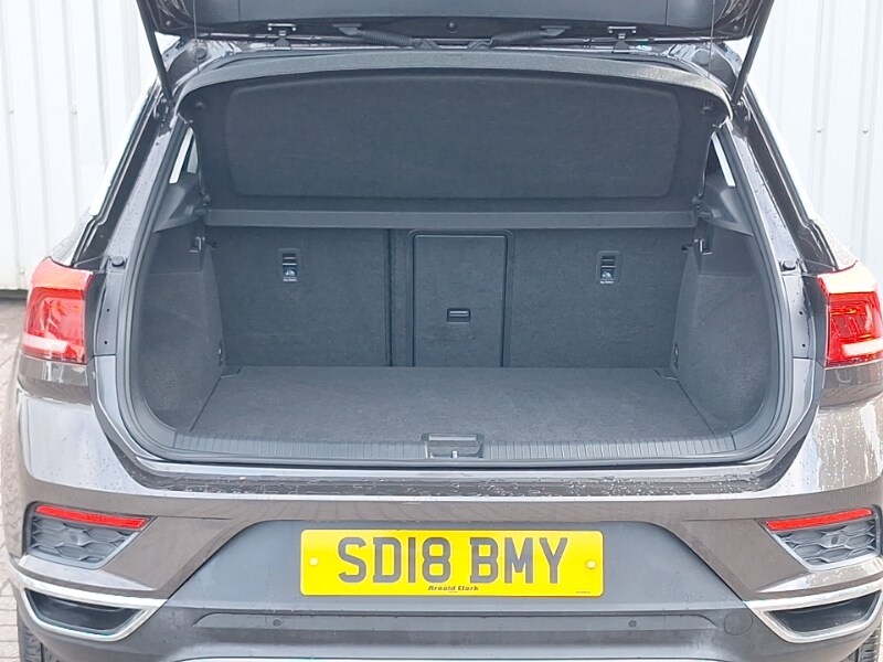 Used Volkswagen T-Roc 2018 for sale - 77338239: Photo 8