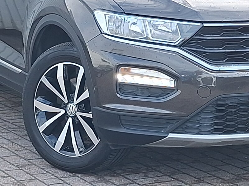 Used Volkswagen T-Roc 2018 for sale - 77338239: Photo 9