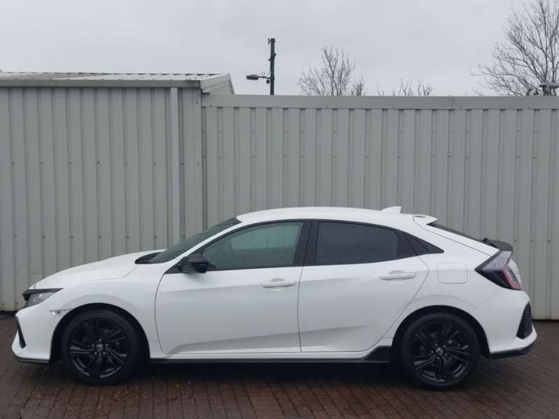 Used Honda Civic 2019 for sale - 76369686: Photo 4