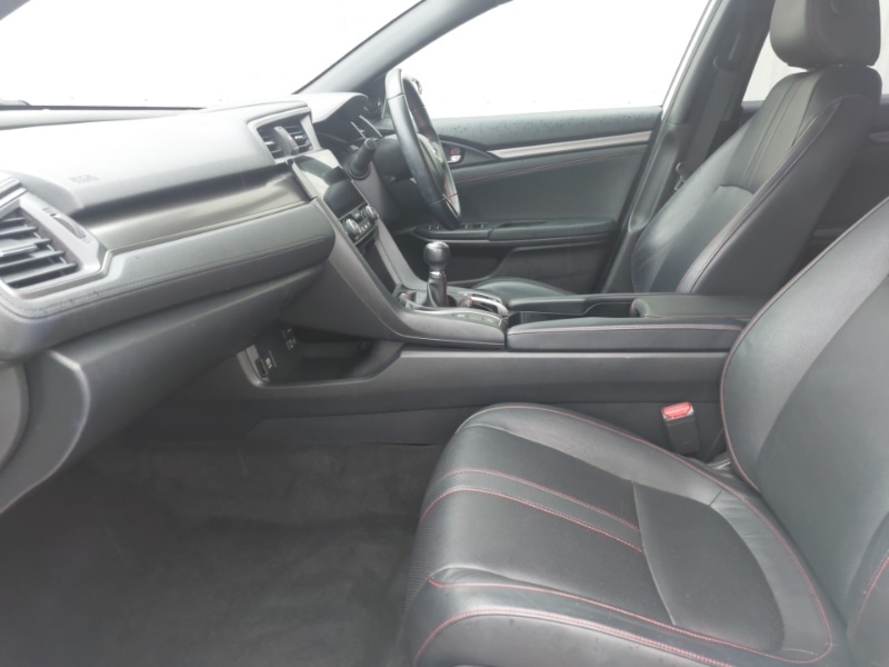Used Honda Civic 2019 for sale - 76369686: Photo 5