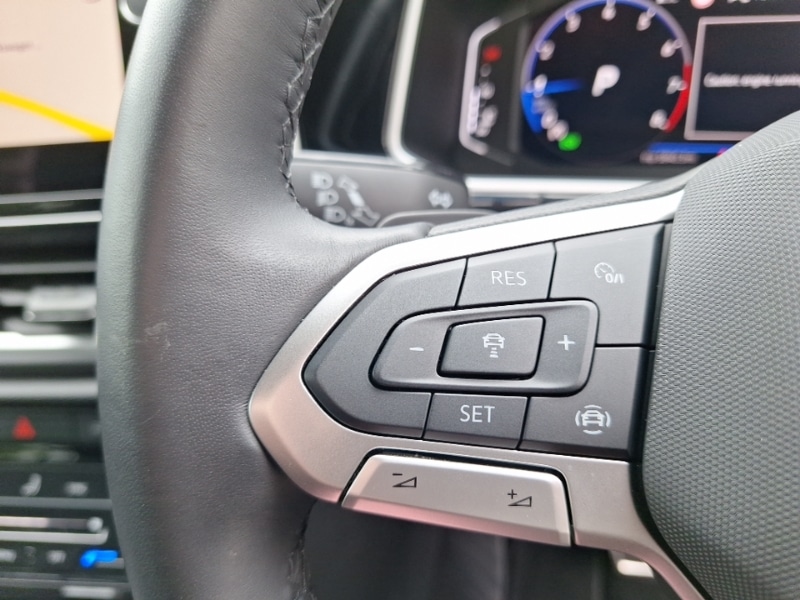 Used Volkswagen T-Roc 2024 for sale - 75873460: Photo 16