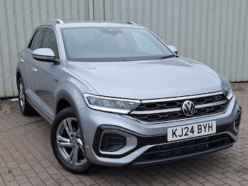 Used Volkswagen T-Roc 2024 for sale - 75873460: Photo