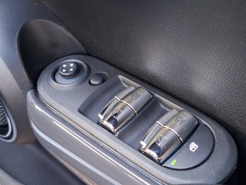 Used MINI Hatch 2019 for sale - 77299513: Photo 13