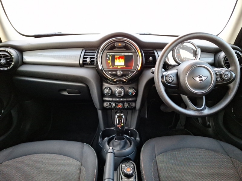 Used MINI Hatch 2019 for sale - 77299513: Photo 2