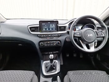 Used Kia Ceed 2019 for sale - 77717201: Photo