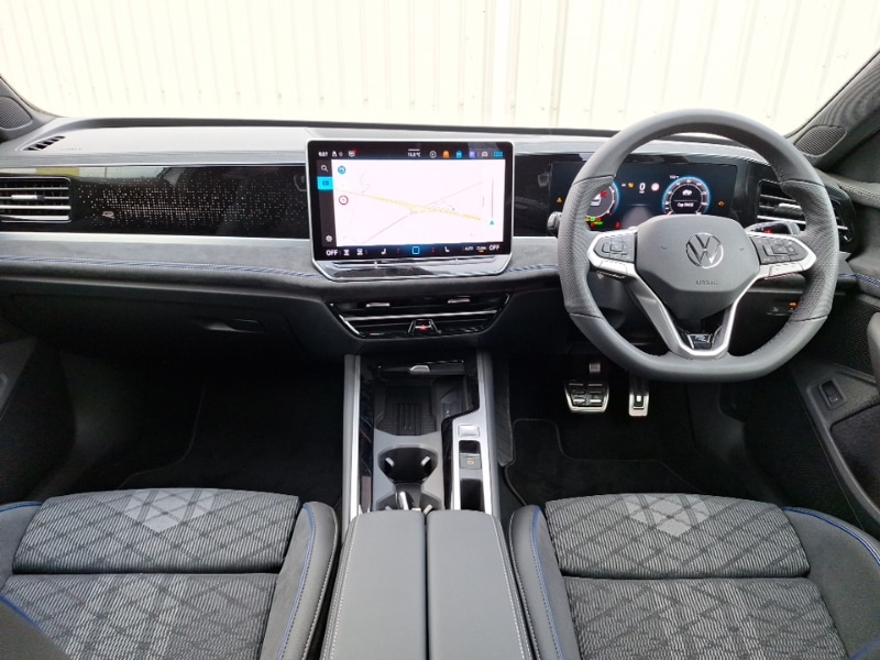 Used Volkswagen Passat 2025 for sale - 76947331: Photo 2