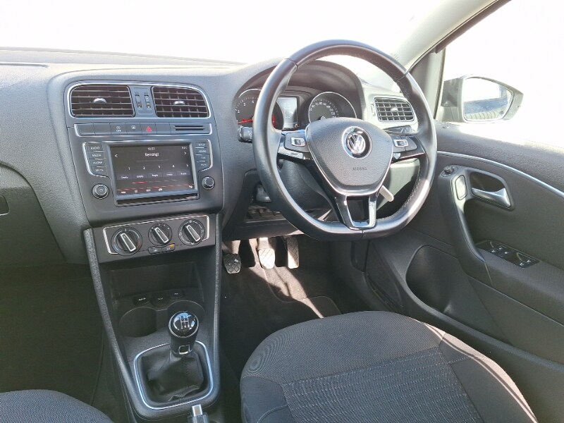 Used Volkswagen Polo 2015 for sale - 77987954: Photo 10