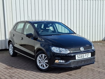 Used Volkswagen Polo 2015 for sale - 77987954: Photo