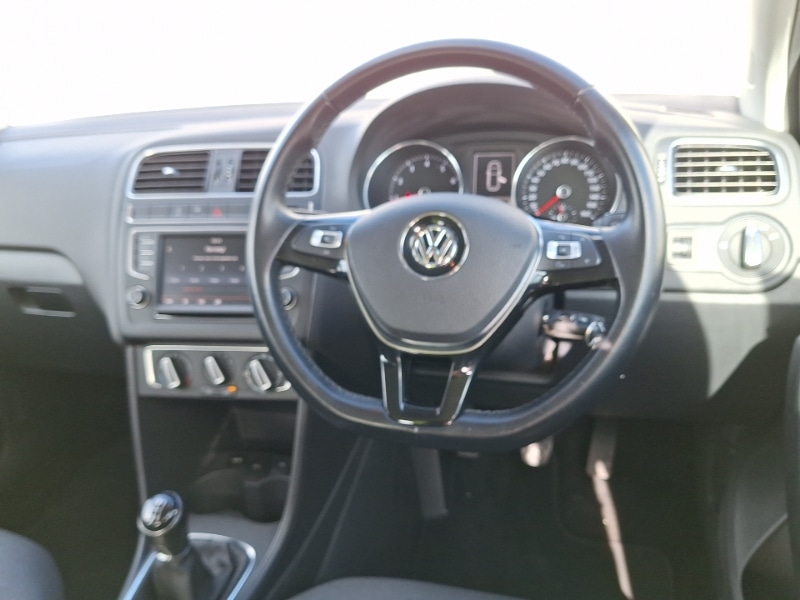 Used Volkswagen Polo 2015 for sale - 77987954: Photo 7