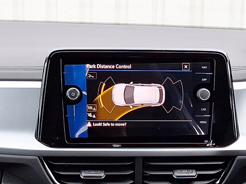 Used Volkswagen T-Roc 2025 for sale - 76543634: Photo 9