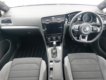Used Volkswagen Golf 2019 for sale - 76335773: Photo 2