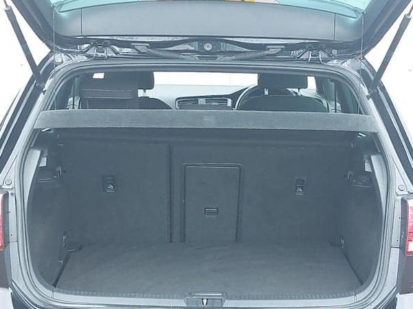 Used Volkswagen Golf 2019 for sale - 76335773: Photo 8