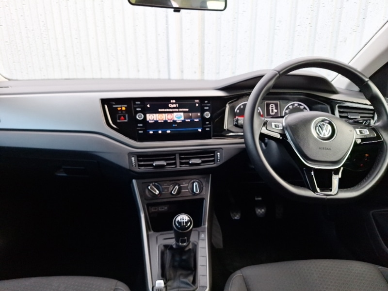 Used Volkswagen Polo 2018 for sale - 77644718: Photo 2