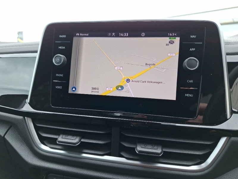 Used Volkswagen T-Roc 2023 for sale - 76537055: Photo 17