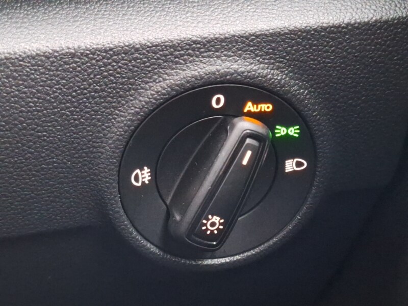 Used Volkswagen T-Roc 2023 for sale - 76669517: Photo 13