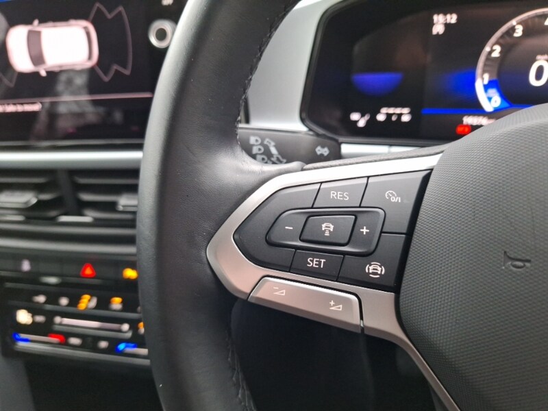 Used Volkswagen T-Roc 2023 for sale - 76669517: Photo 14