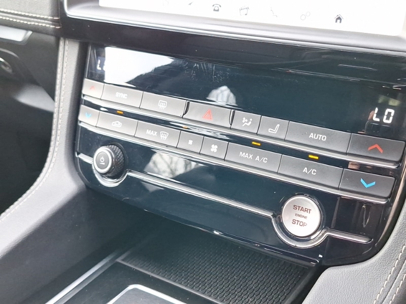 Used Jaguar F-Pace 2019 for sale - 76537057: Photo 19