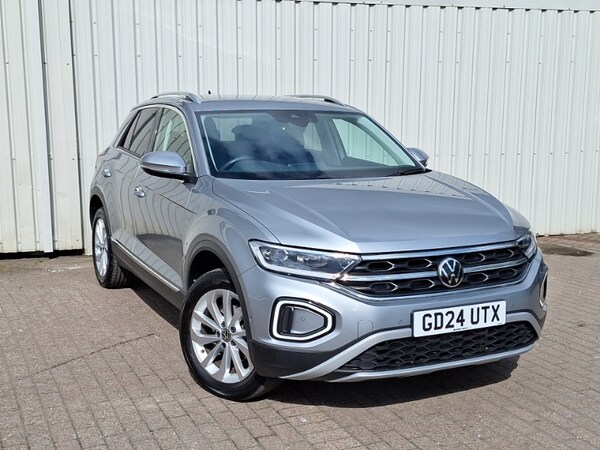 Used Volkswagen T-Roc 2024 for sale - 74887028: Photo 1