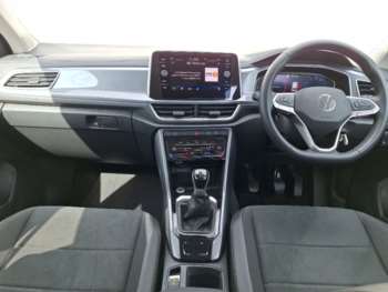 Used Volkswagen T-Roc 2024 for sale - 74887028: Photo