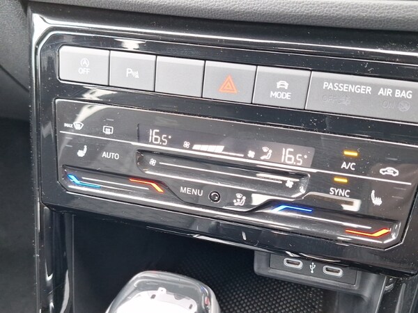 Used Volkswagen T-Cross 2024 for sale - 75192876: Photo 11