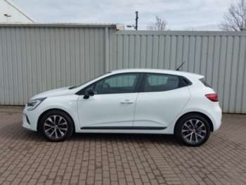Used Renault Clio 2023 for sale - 74382319: Photo