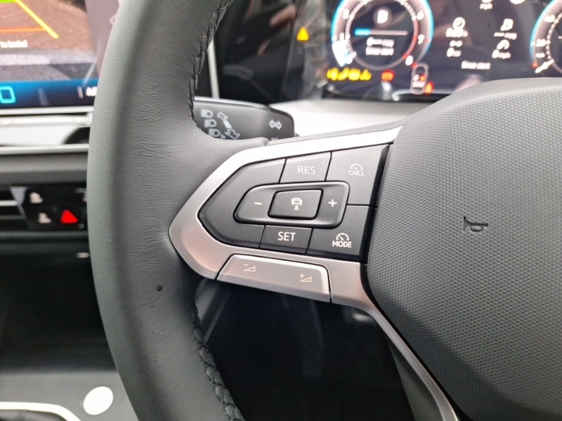 Used Volkswagen Golf 2025 for sale - 76450926: Photo 14