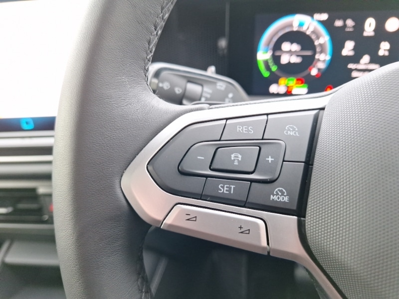 Used Volkswagen Touran 2025 for sale - 77347678: Photo 15